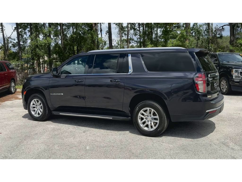2024 Chevrolet Suburban LT - Photo 6