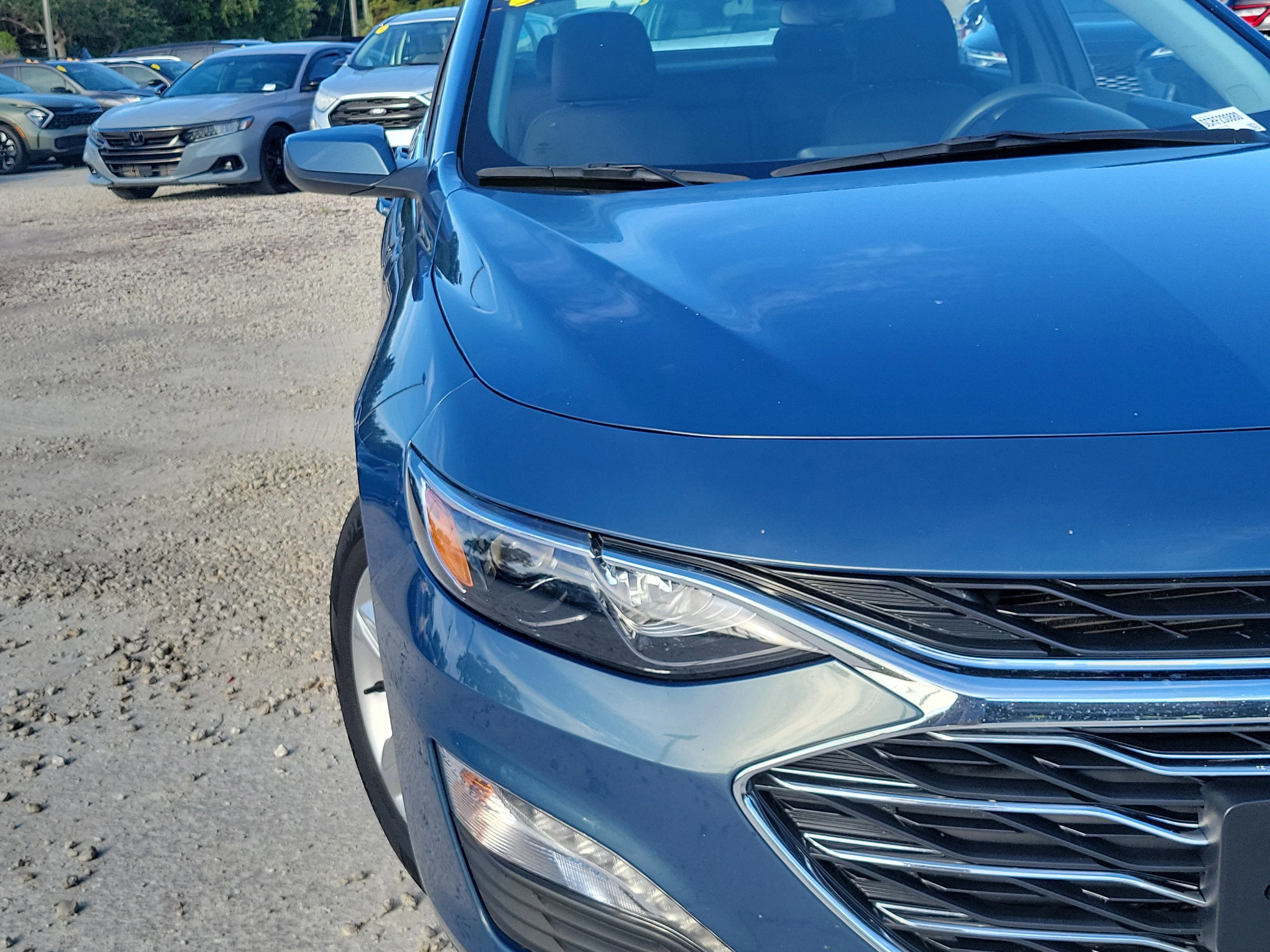 Used 2024 Lakeshore Blue Metallic Chevrolet LT image 7