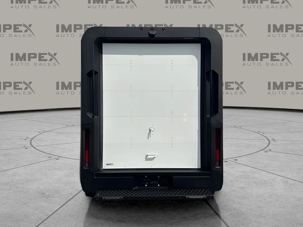 Used 2024 White BrightDrop Base image 4