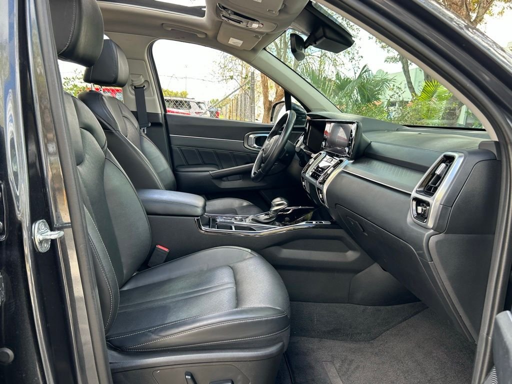 2023 Kia Sorento SX - Photo 38