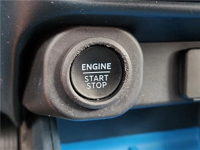 Used 2025 Gray Ford XLT Front-Wheel Drive SuperCrew 4.5 ft. box 121.1 image 17