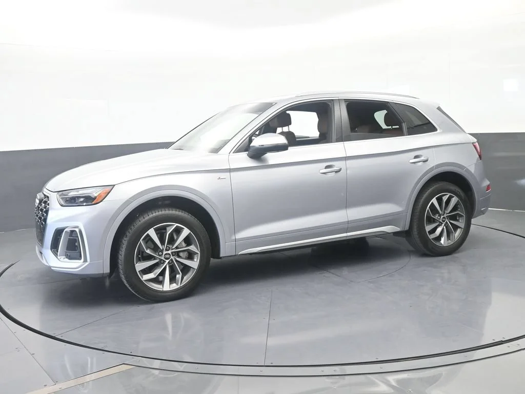 2022 Audi Q5 Premium Plus