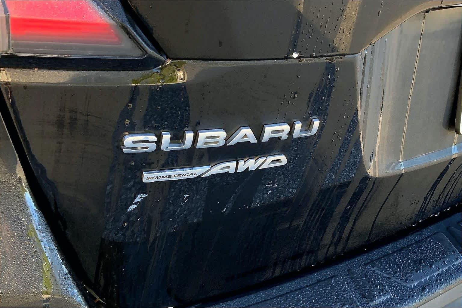 Used 2020 Crystal Black Silica Subaru Premium image 28
