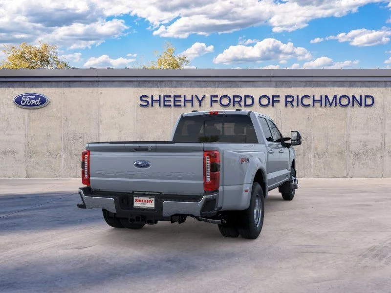 New 2026 Glacier Gray Metallic Tri-Coat Ford Lariat image 8