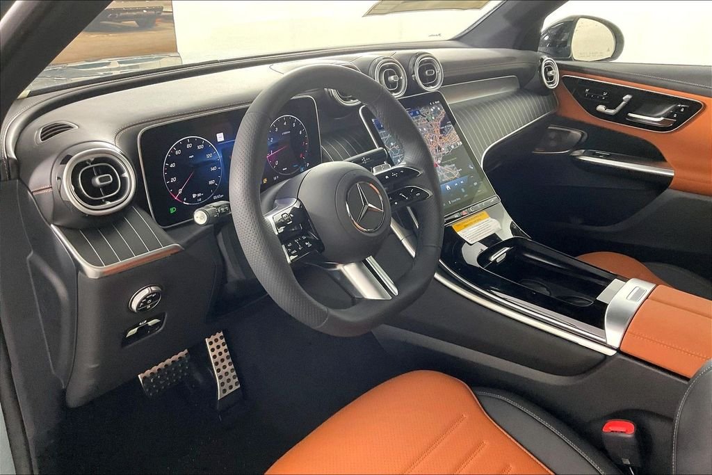 Used 2026 Brown Mercedes-Benz GLC 300 image 6