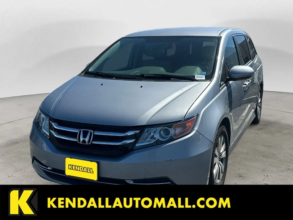 2016 Honda Odyssey SE's photo