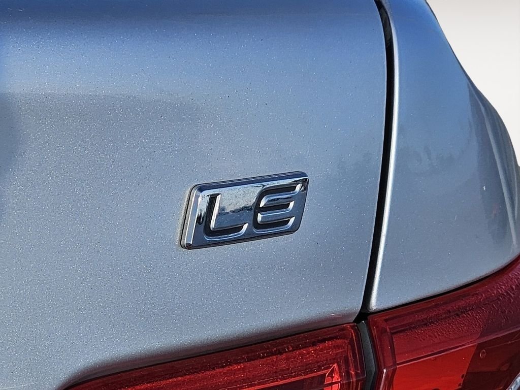 Used 2011 Classic Silver Metallic Toyota LE image 18