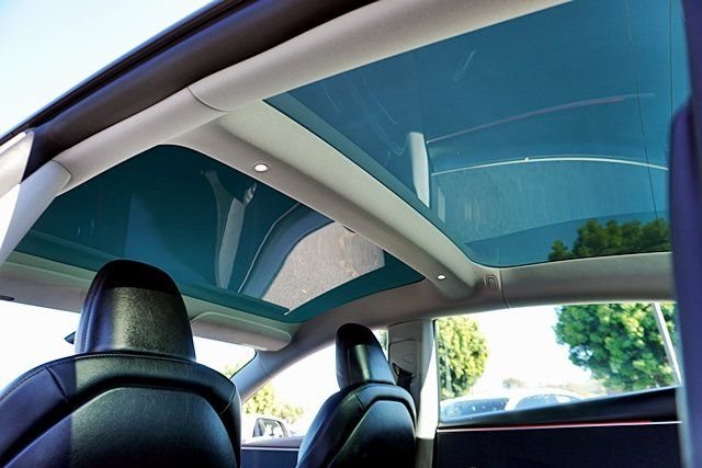 Used 2025  Tesla Long Range image 15