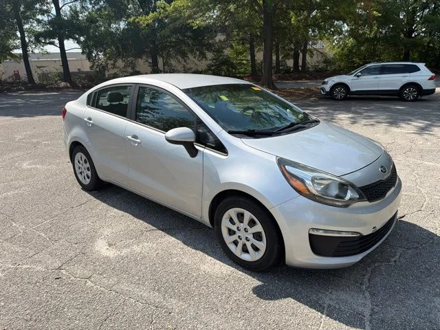 Used 2017 Silver Kia LX image 7