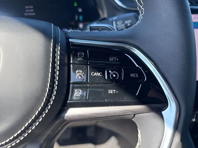 Used 2022 Brown Jeep Overland 4xe image 21