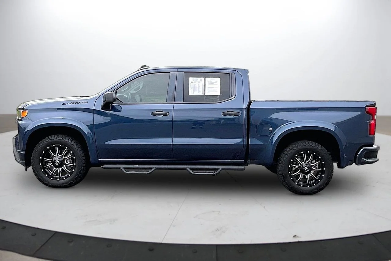 Certified Used 2021 Blue Chevrolet Custom image 5