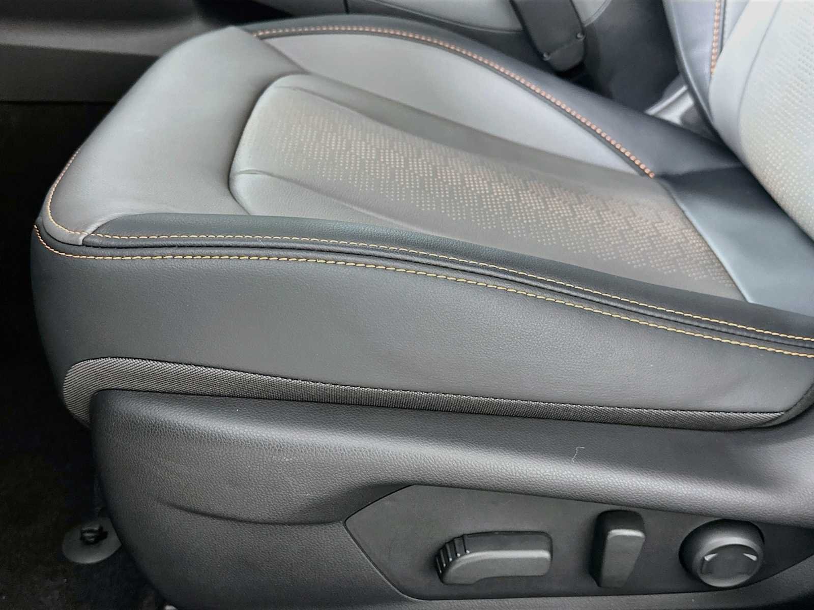 New 2026 MAGNETITE GRAY PEARL Subaru Limited image 17
