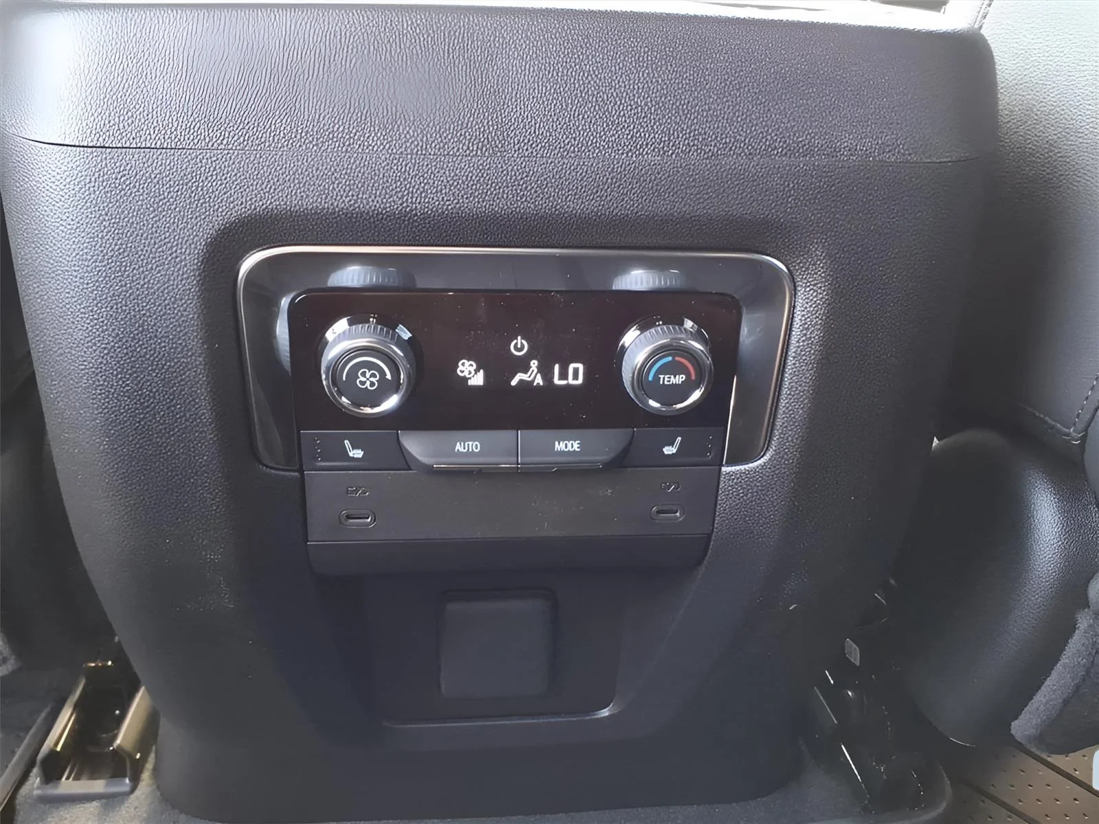 2026 Chevrolet Tahoe Premier - Photo 14
