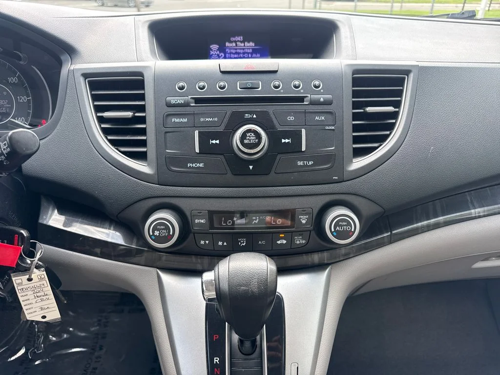 Used 2014 Twilight Blue Metallic Honda EX-L image 18