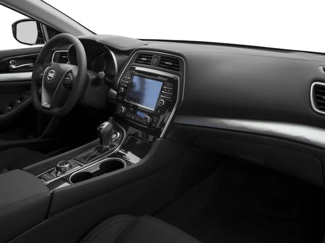 Used 2016 Brilliant Silver Nissan 3.5 S image 20