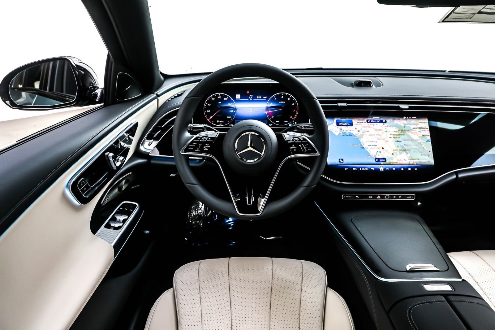 New 2026 Verde Silver Metallic Mercedes-Benz E 350 RWD Sedan image 4