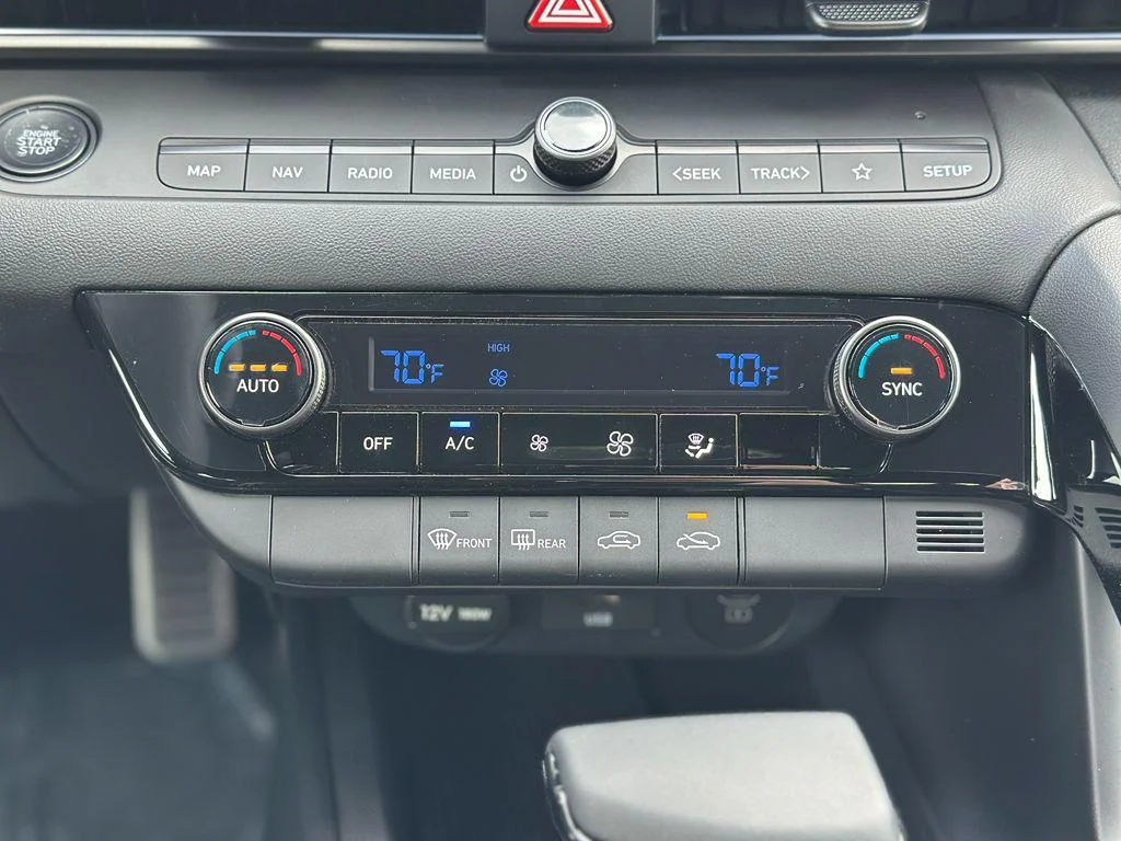 2025 Hyundai Elantra Blue - Photo 15