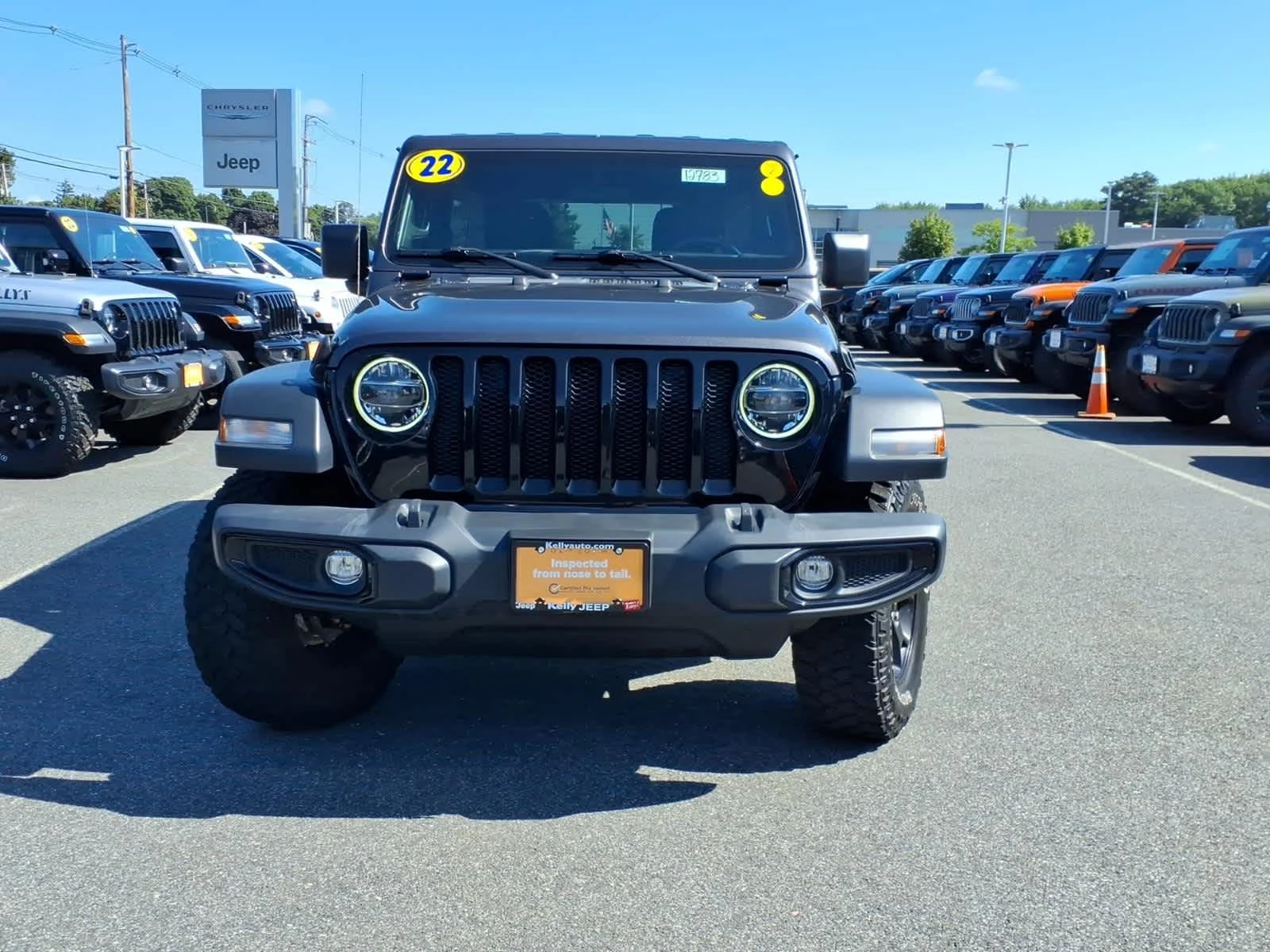 Certified Used 2022 Granite Crystal Metallic Clearcoat Jeep Unlimited Willys image 3