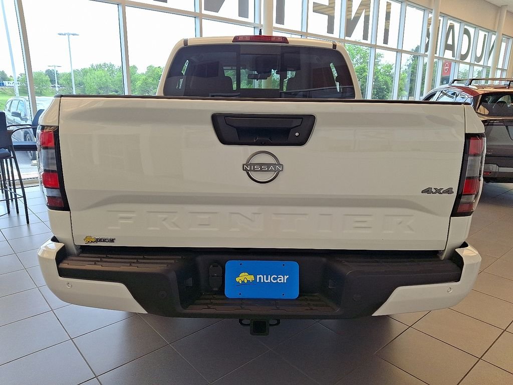 New 2026 Glacier White Nissan Crew Cab SV image 3