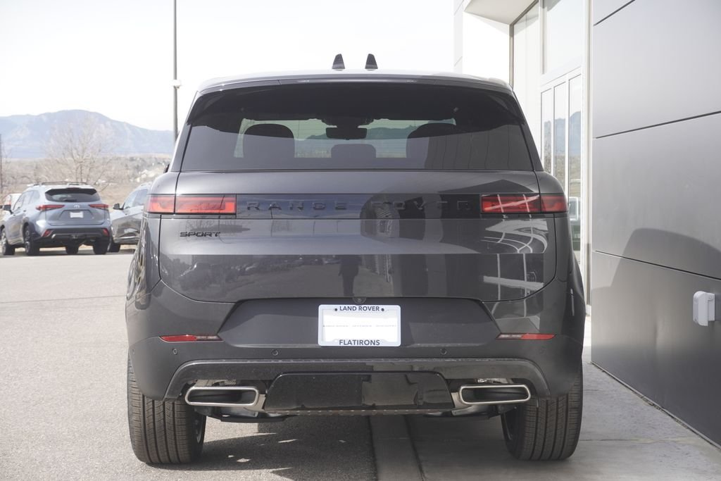 New 2026 Carpathian Grey Land Rover SE image 6