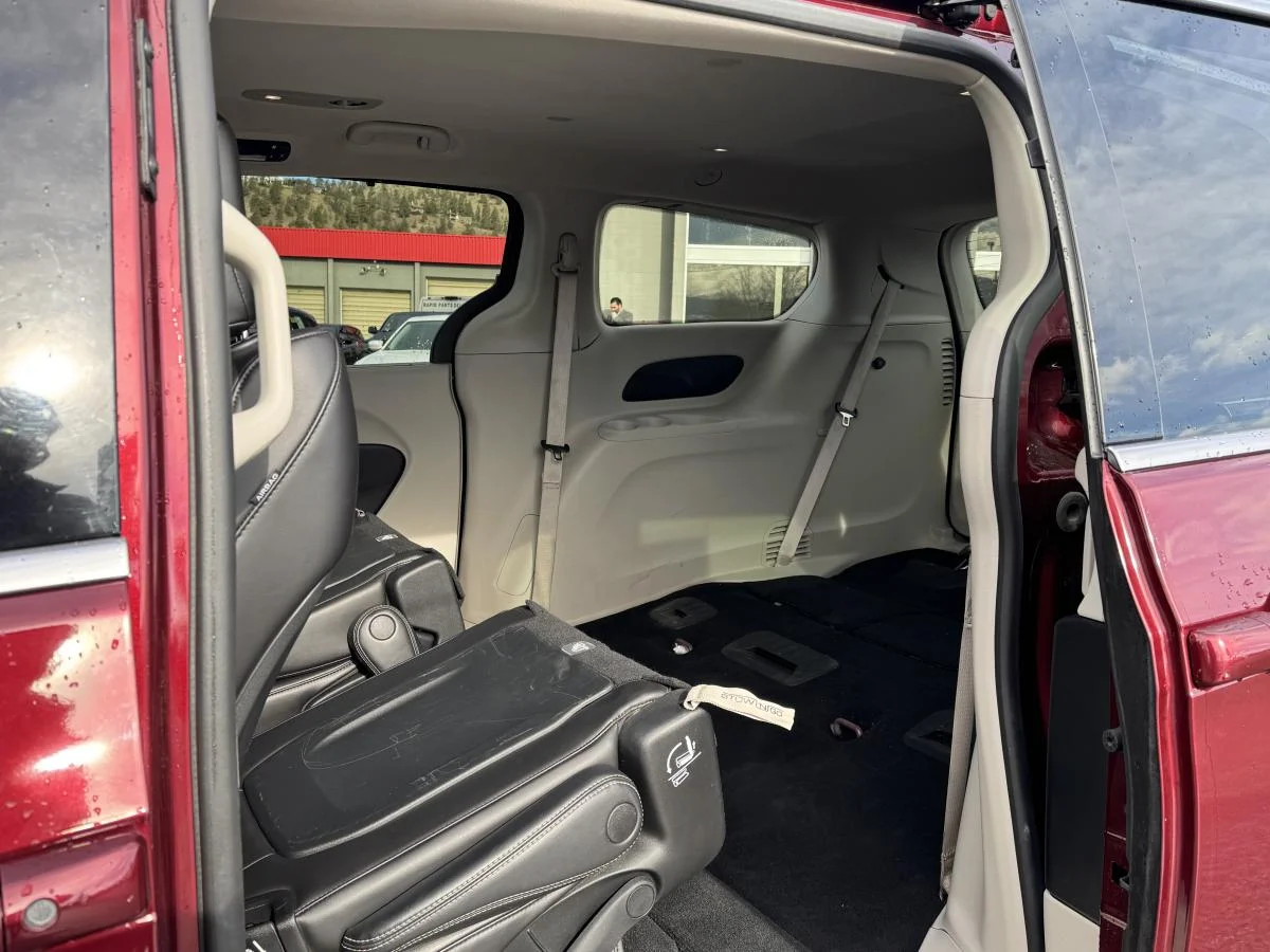Used 2023 Red Chrysler Touring L FWD image 10
