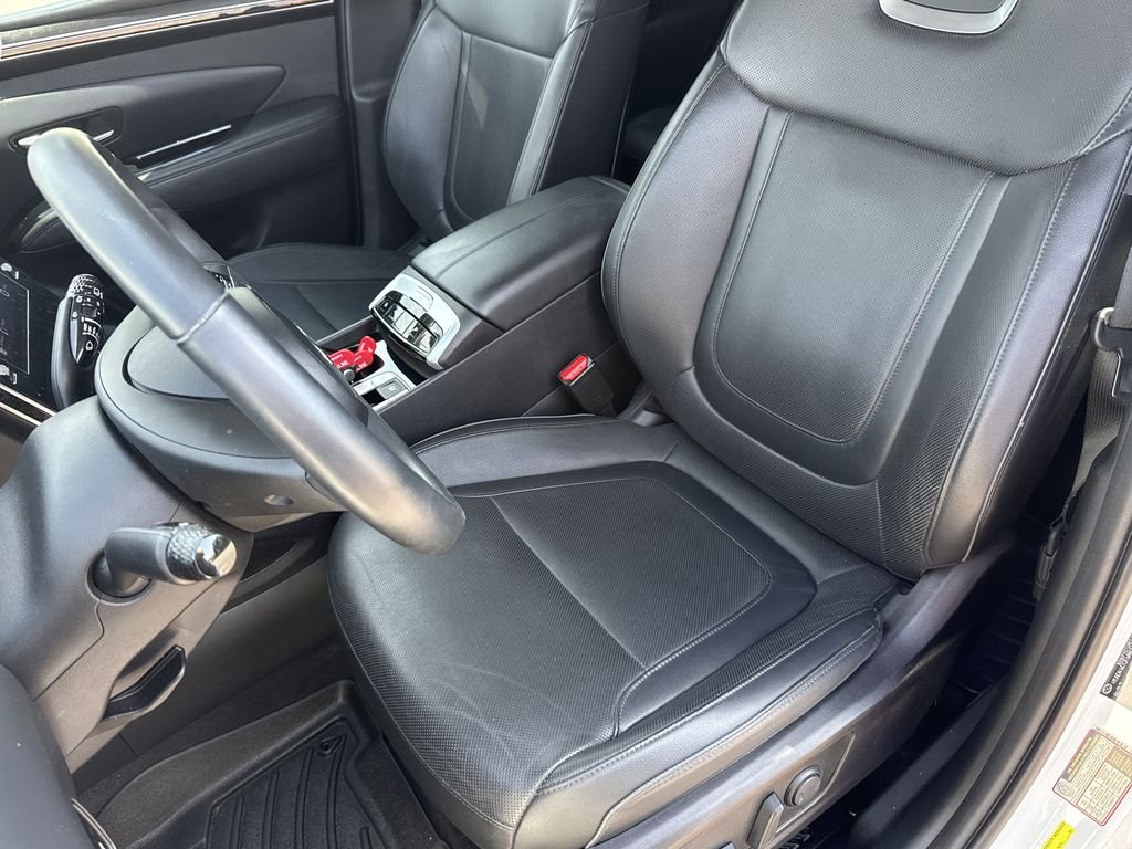 Used 2022 Quartz White Hyundai SEL image 11