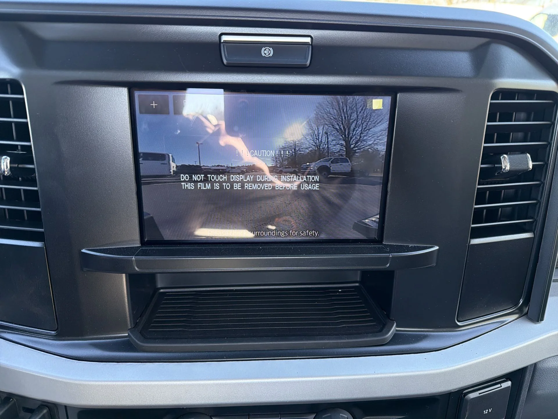 New 2025 Oxford White Ford F-450® XL image 3