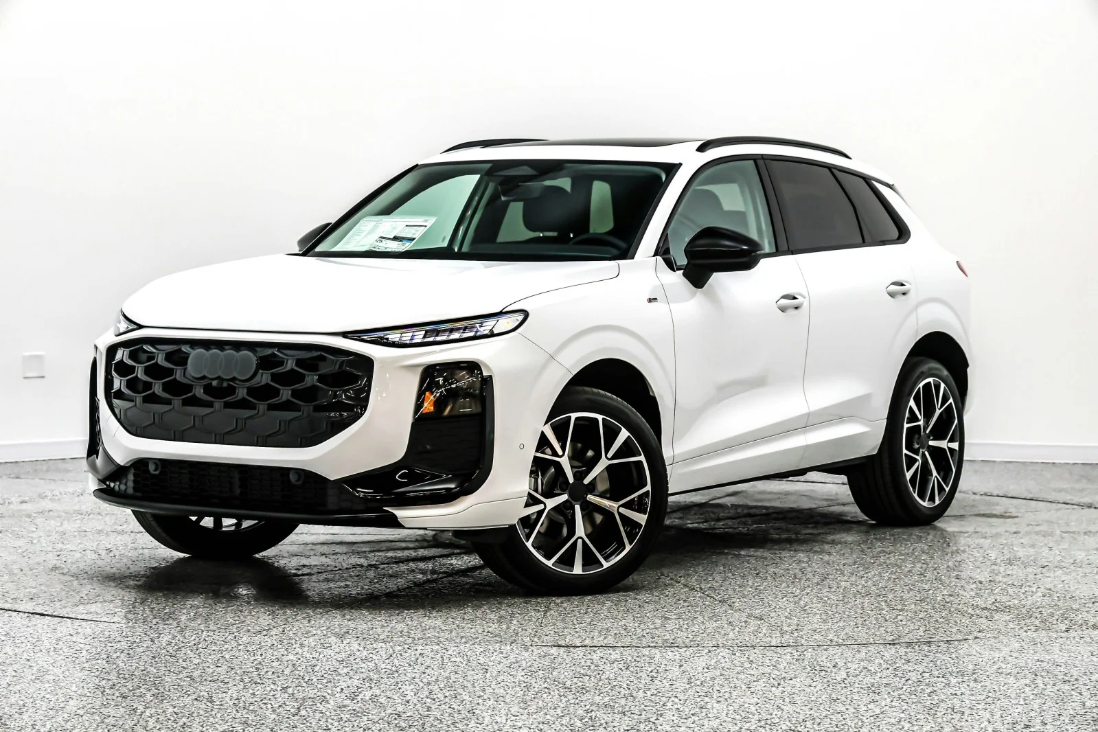 2026 Audi Q3 S line quattro's photo