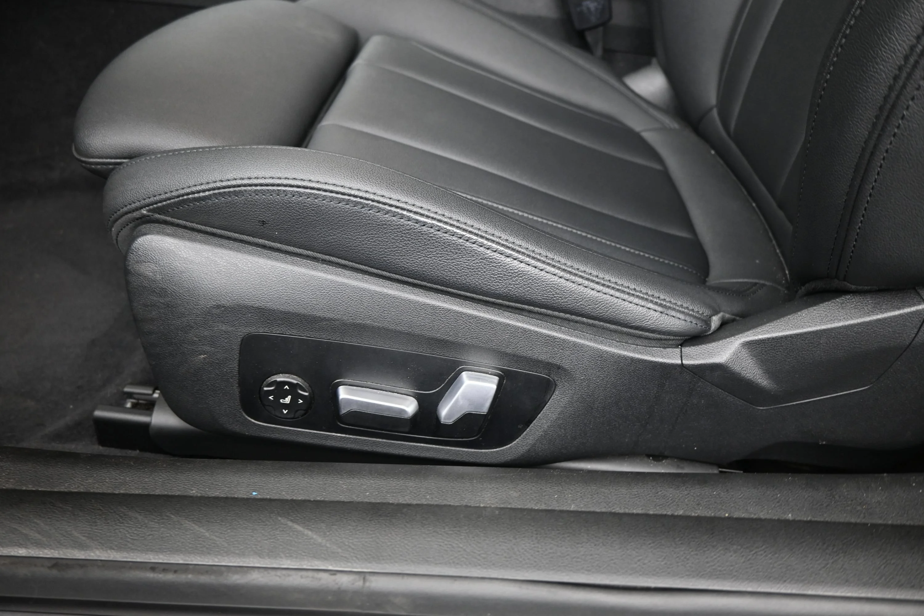 Used 2021 Jet Black BMW 430i image 10