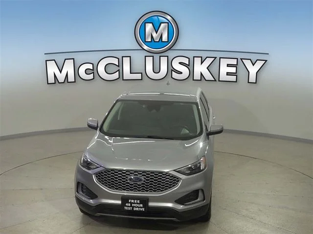 Used 2024 Silver Ford SEL image 16