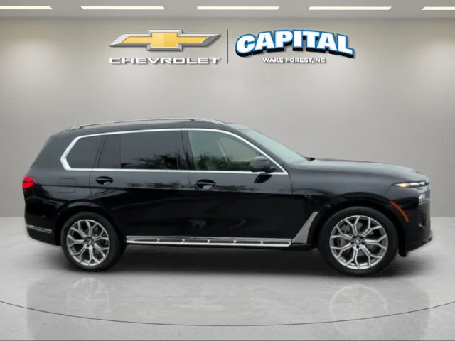 Used 2026  BMW xDrive40i image 6