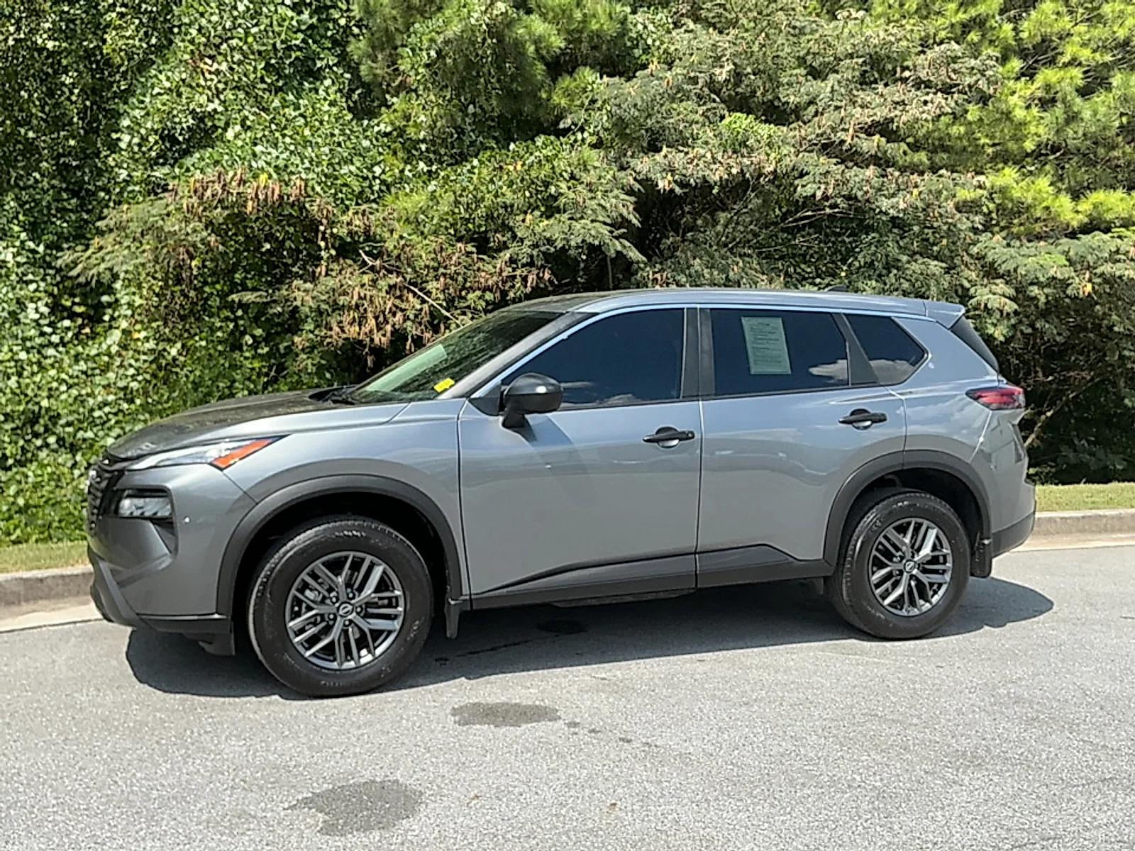 Used 2026 Gray Nissan S image 4
