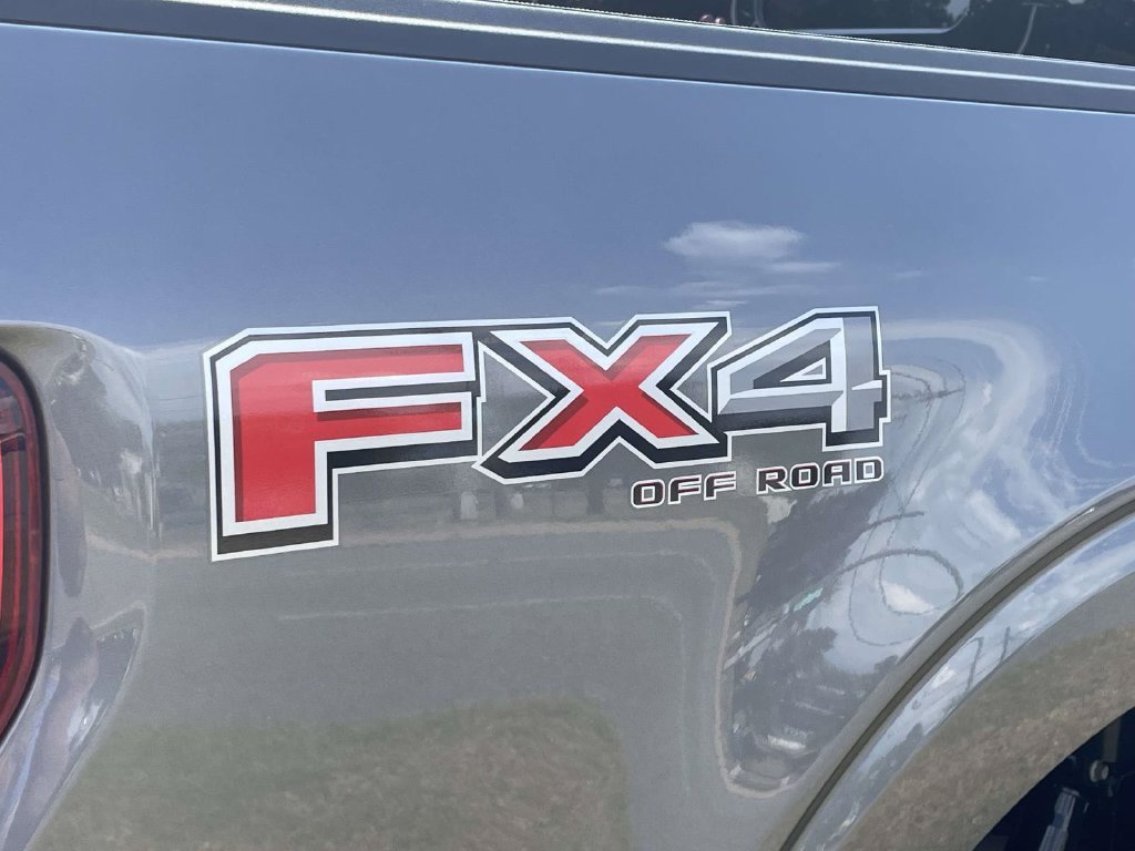 Used 2022 Gray Ford Lariat image 8