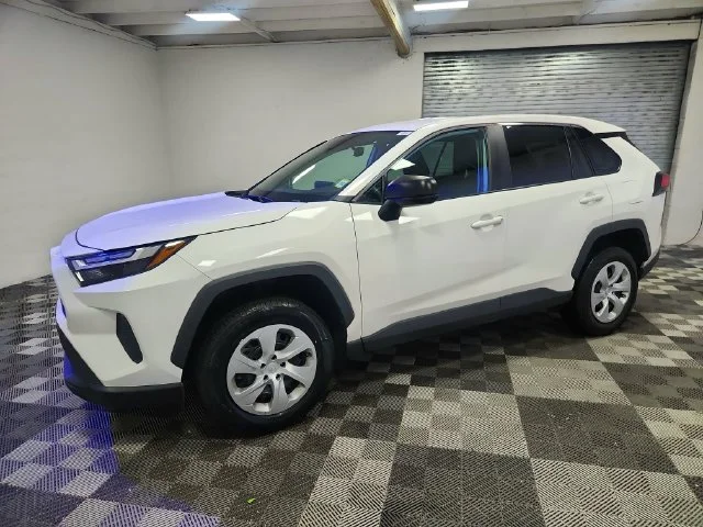 Used 2025 White Toyota LE image 4