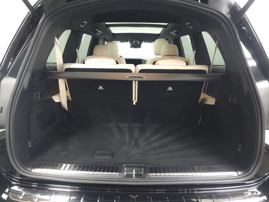 Used 2026 Black Mercedes-Benz GLS 580 image 33