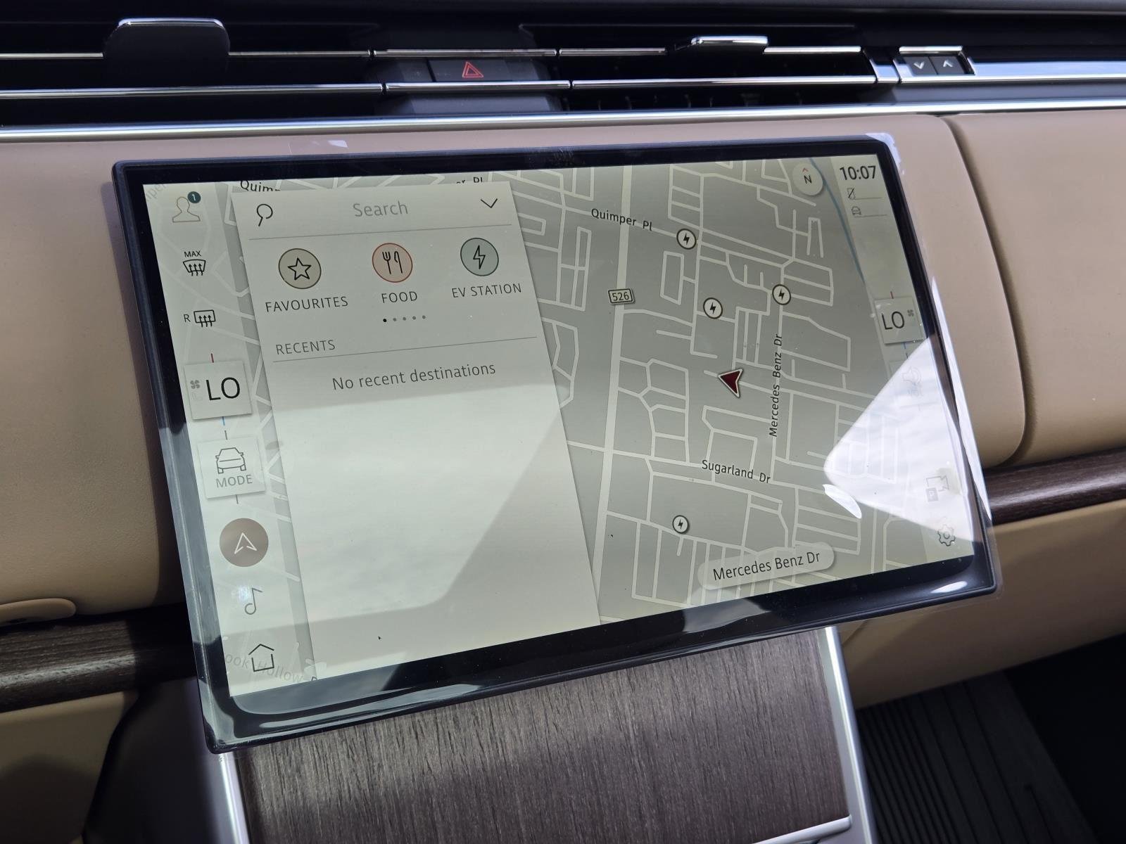New 2026 Batumi Gold LAND ROVER SE PHEV image 23