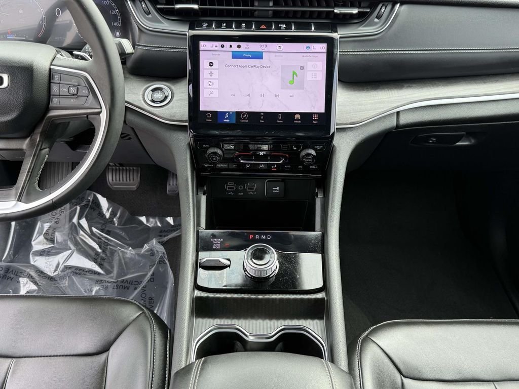 Used 2023 Bright White Clearcoat Jeep Limited image 20