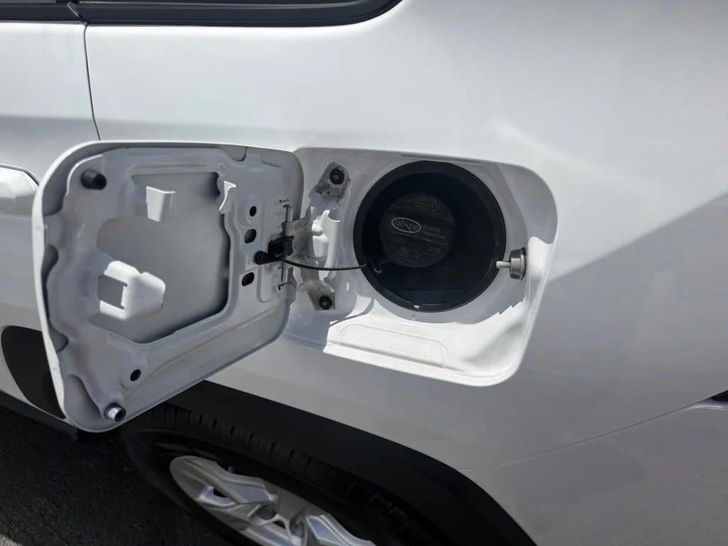 Used 2019 White Toyota XLE image 46