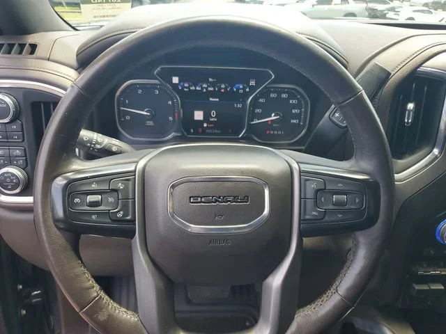 Used 2021 EBONY TWILIGHT METALLIC GMC Denali image 11