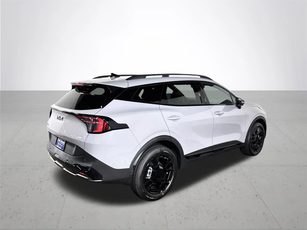New 2027 Wolf Gray Kia X-Line image 6