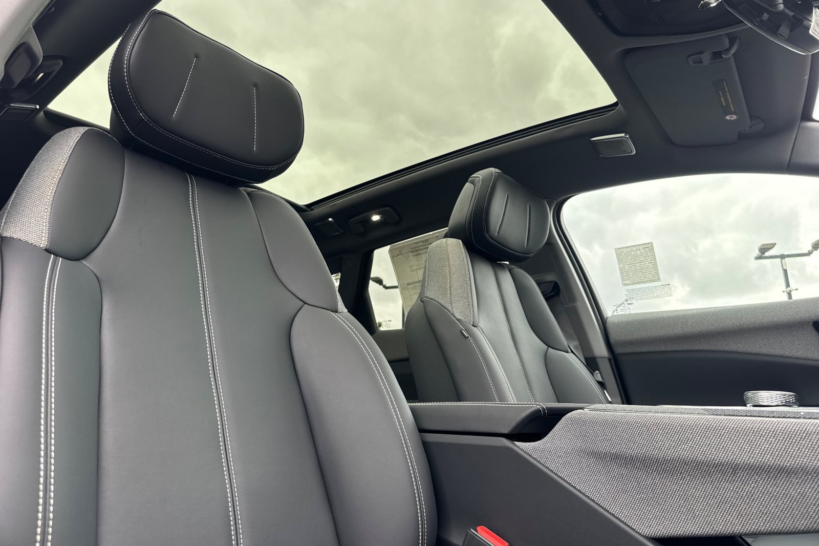 New 2027 Vibrant White Tricoat Cadillac Sport image 17