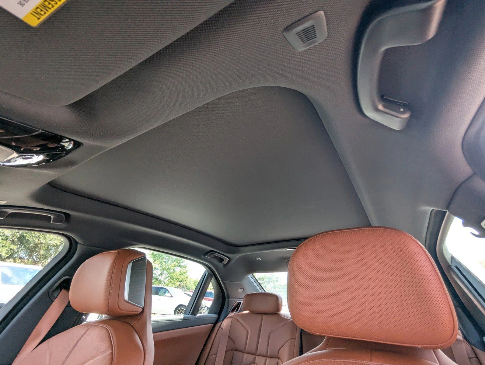 New 2026 Mineral White Metallic BMW 760i xDrive image 22
