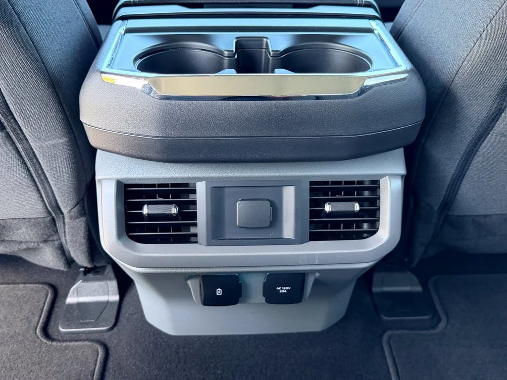 Used 2024 White Ford XLT image 19