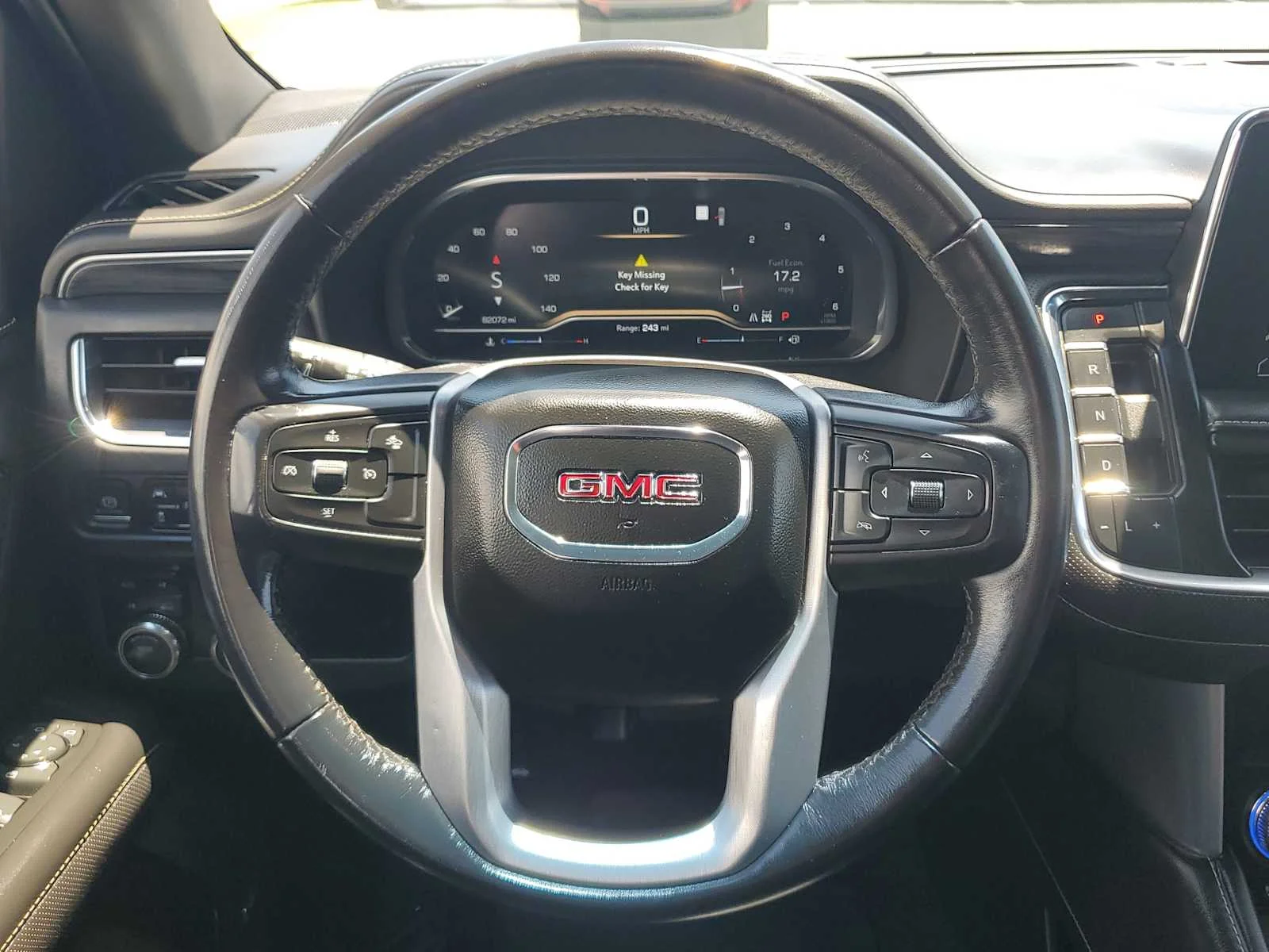 Used 2023 Pearl Beige Metallic GMC SLT image 11