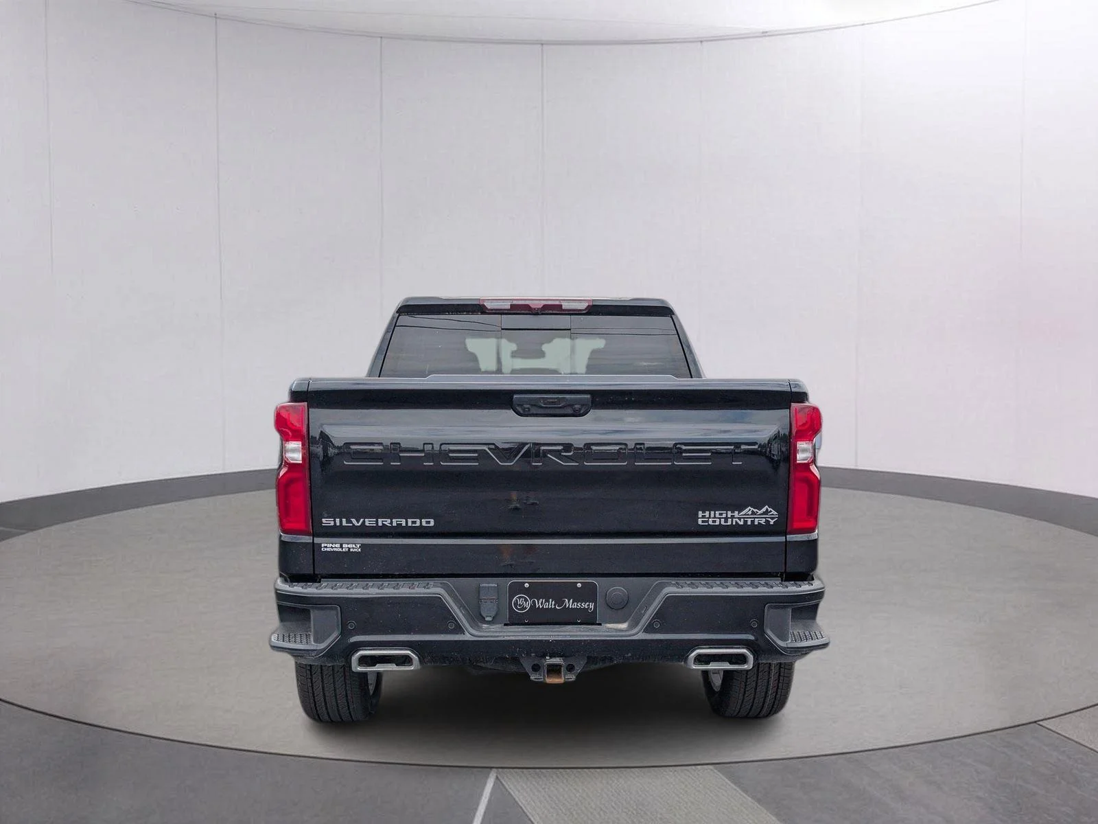 Used 2024 Black Chevrolet High Country image 4