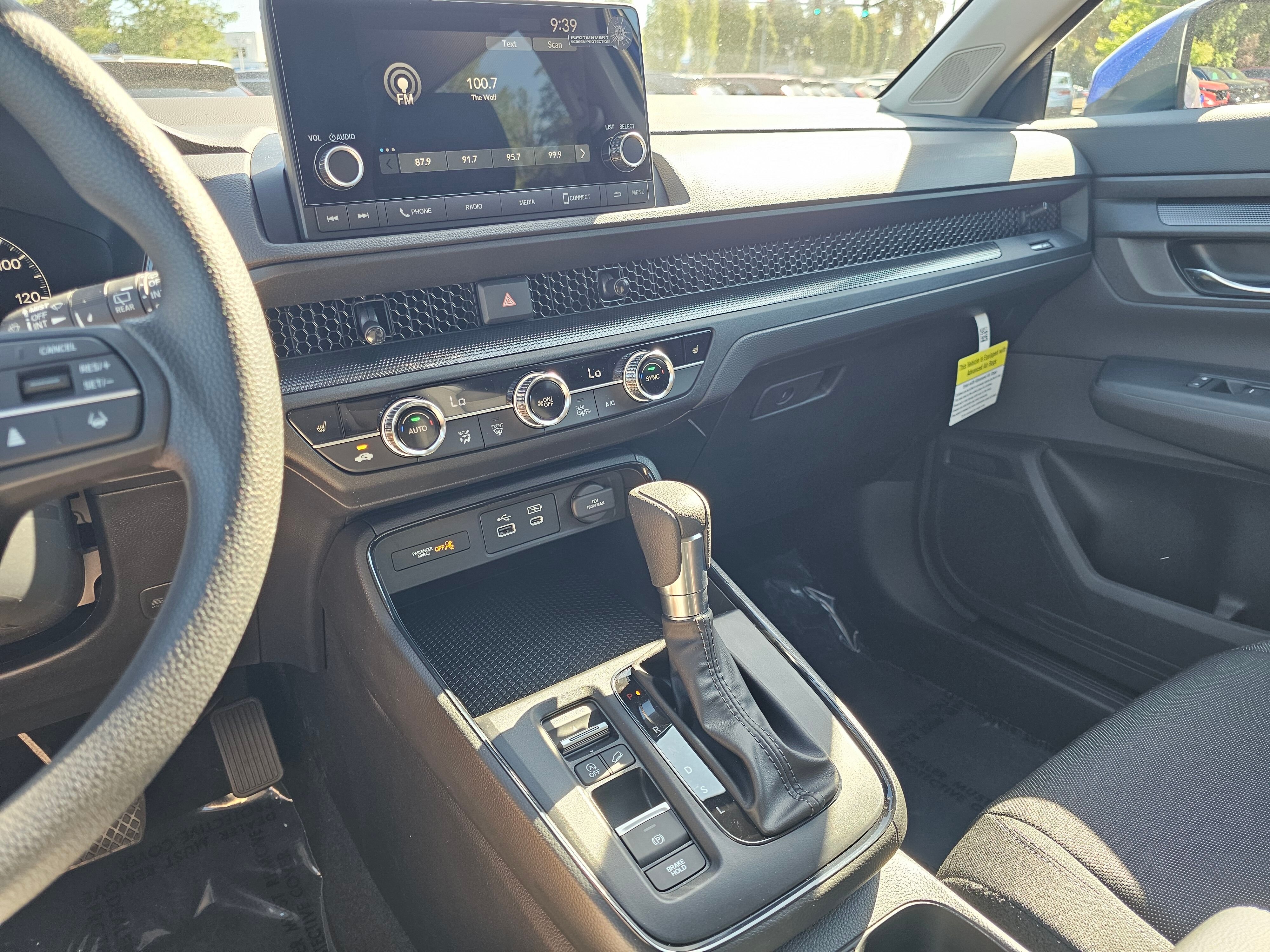 2025 Honda CR-V EX - Photo 30