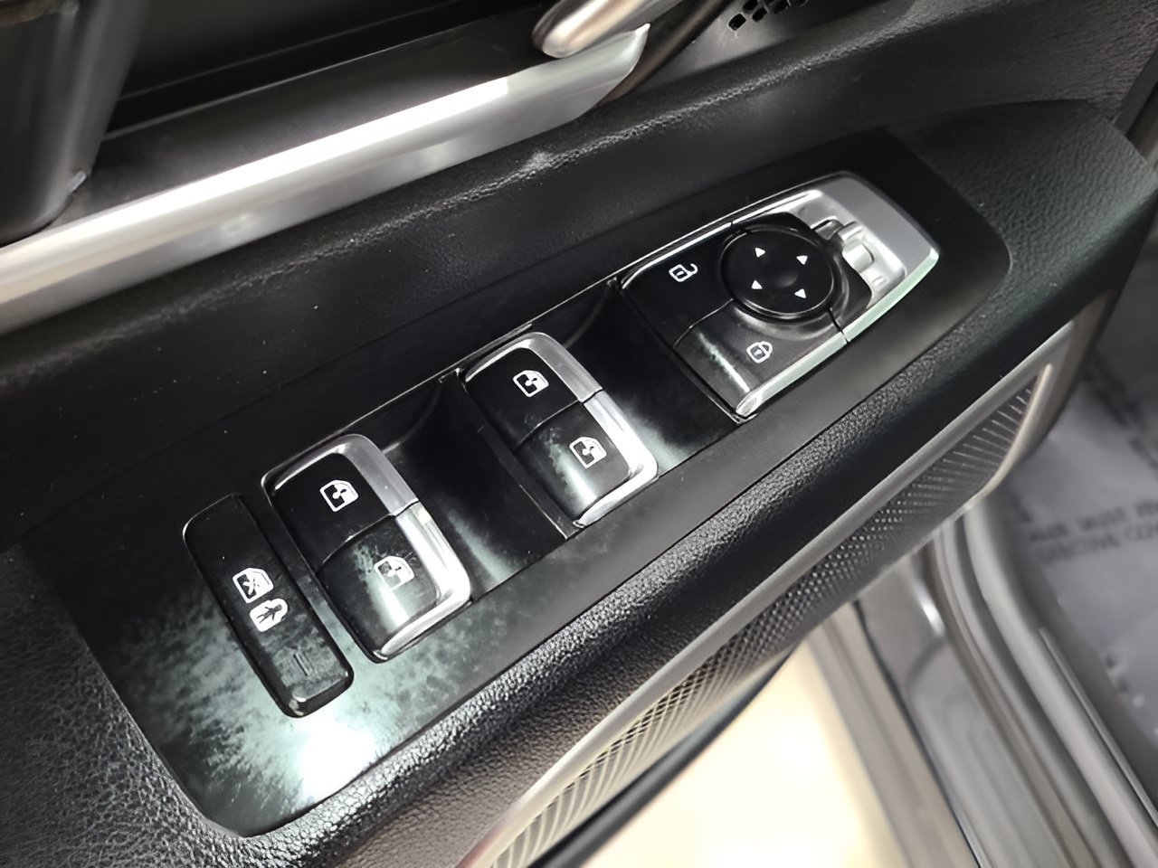 Used 2023 Ebony Black Kia S image 20