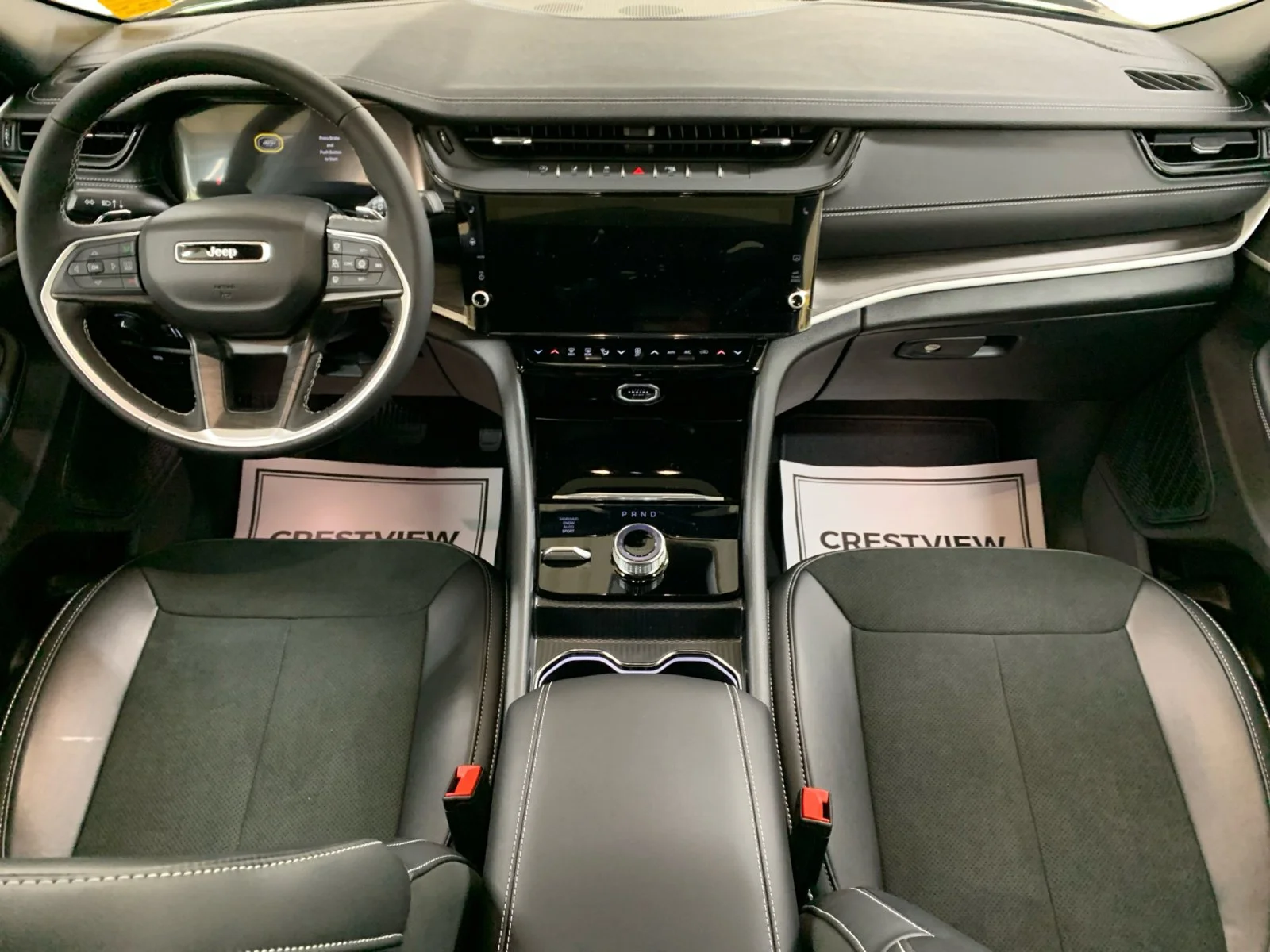 New 2026 Diamond Black Crystal Pearl Jeep Altitude image 12