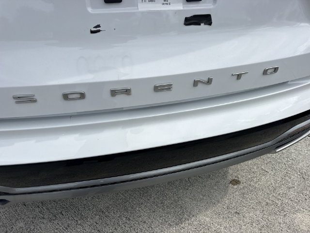 2022 Kia Sorento EX - Photo 26