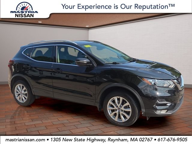 Used 2022 Black Nissan SV image 1